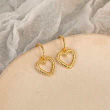 Load image into Gallery viewer, Heart Charm Earring
