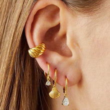 Load image into Gallery viewer, Priyanka Ear Cuff
